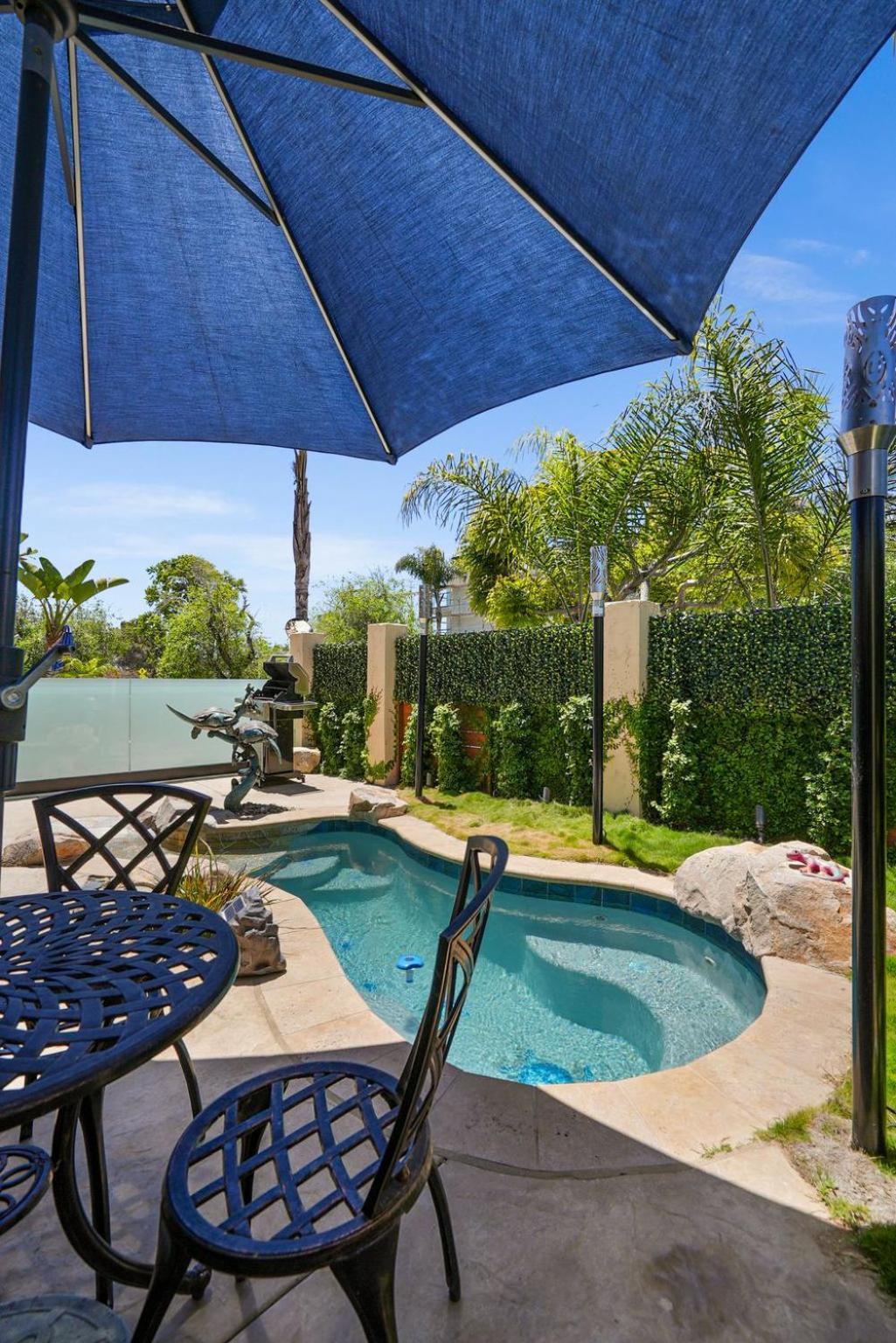 Sail Bay Luxury Retreat With Private And Rooftop Bay View *