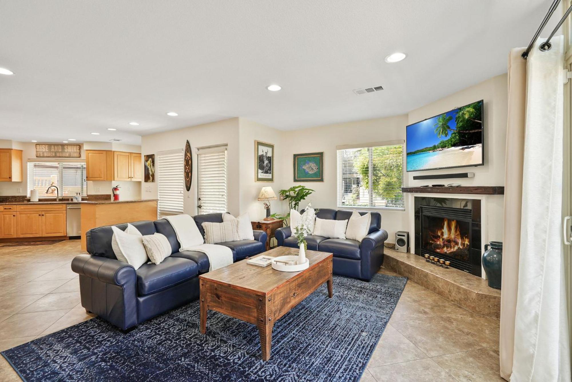 Sail Bay Luxury Retreat With Private And Rooftop Bay View *